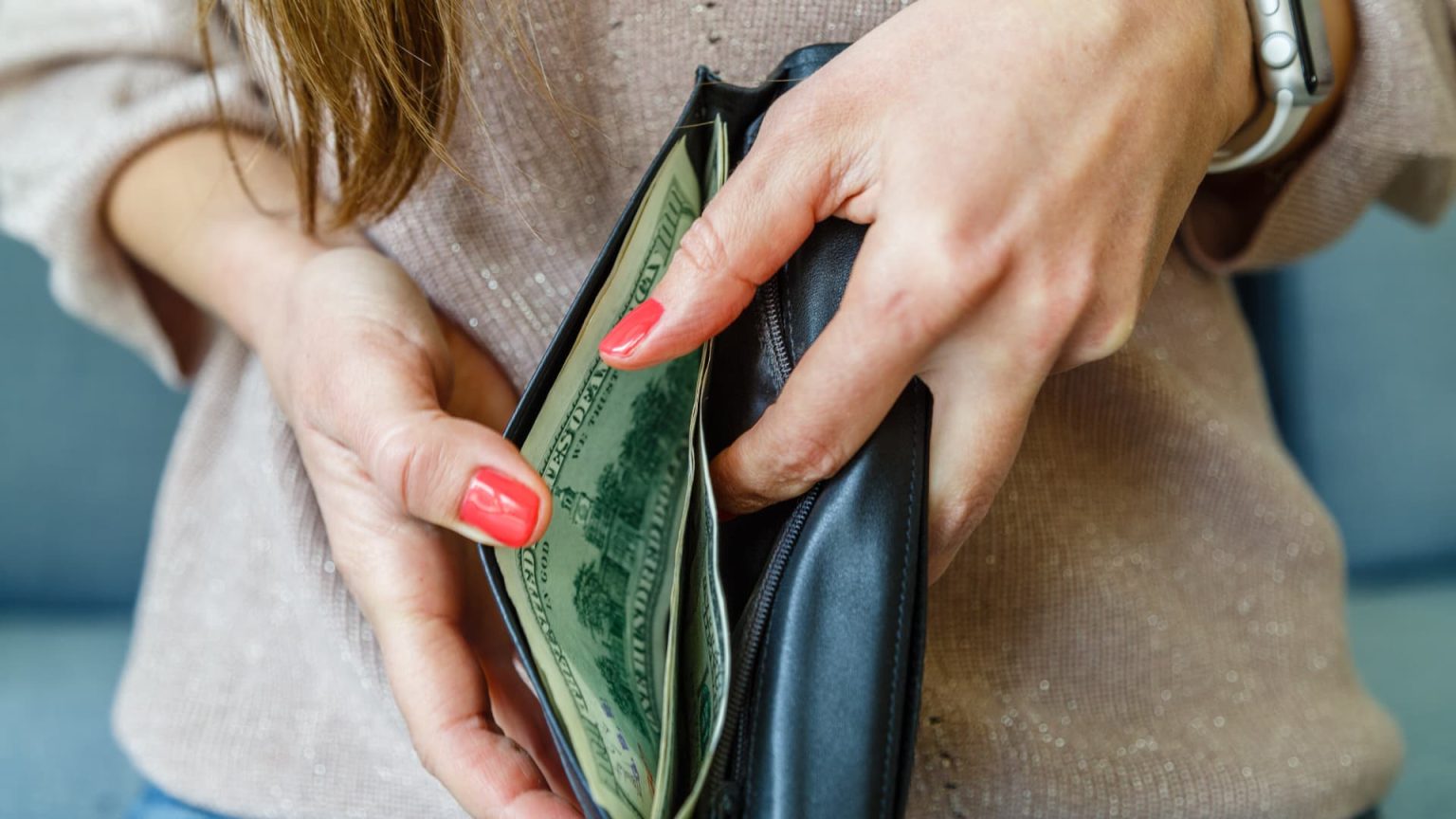 Here’s why Americans can’t stop living paycheck to paycheck