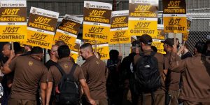 Worker pay at center of Fed’s inflation fight