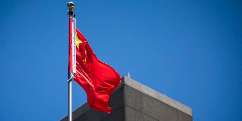 China Stocks Hit as Selloff, House Prices, and Yuan Add to Economic Pain