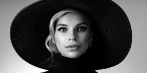 My sister squandered our parents’ millions, then asked me to give her $10K. But she also made me a tempting offer. Should I take it?