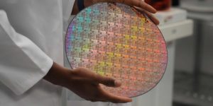 Chinese ADRs, Estee Lauder, Farfetch shares slide, Hawaiian Electric’s stock gains on plan to avoid restructuring, and other stocks on the move