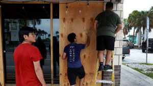 Opinion: With Hurricane Idalia approaching, a former Floridian remembers the stress of storm season