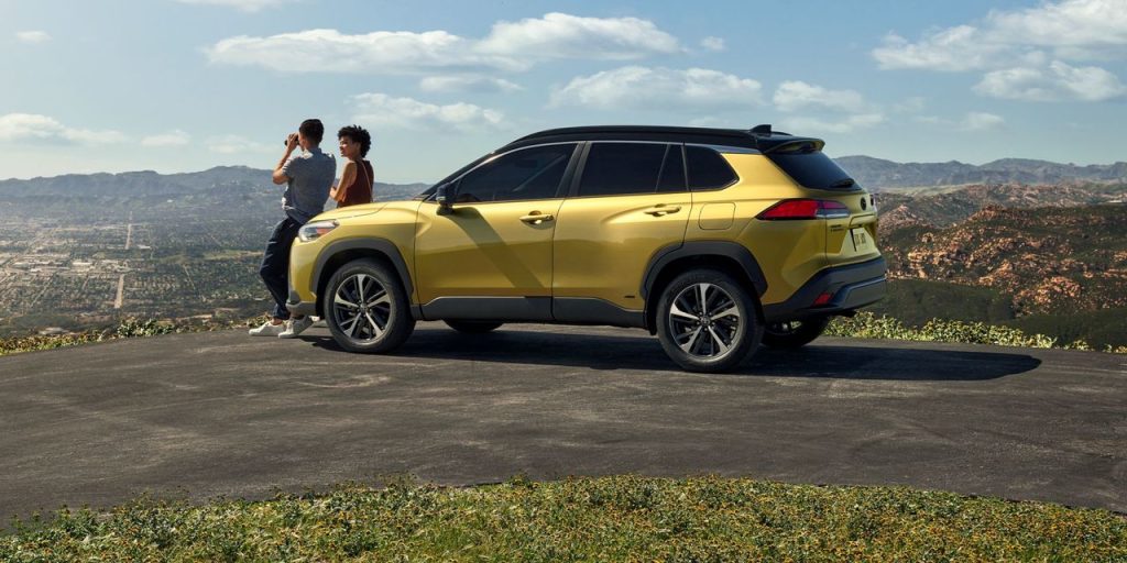 The 2024 Honda HR-V or the Toyota Corolla Cross: Which is better?