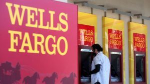 Hundreds of Wells Fargo users report issues with banking system
