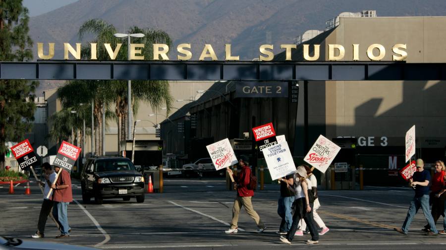 An afternoon on the Hollywood picket line