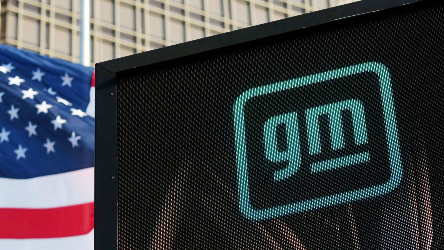 GM tops Q3 expectations but pulls full-year guidance due to mounting UAW strike costs
