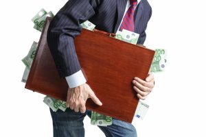 This Is What Airbnb Has In Common With Costco And Amazon (NASDAQ:ABNB)