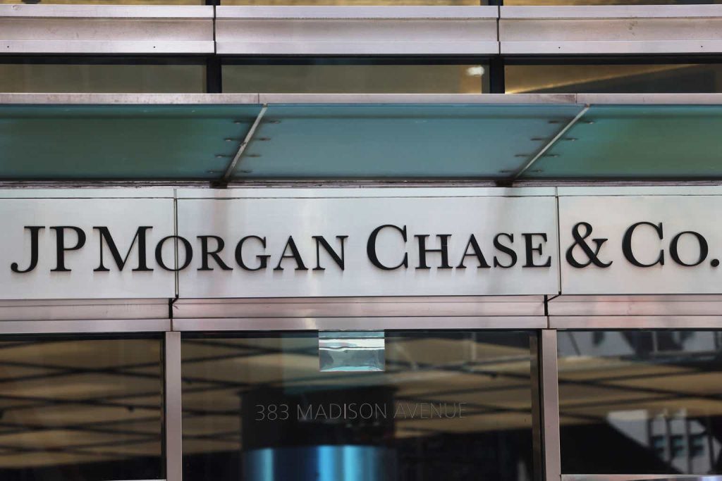 JPMorgan Chase, Big Banks Kick Off Q3 Earnings Season Friday: 3 Questions For Investors