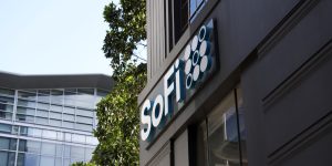 SoFi Will Post Earnings Monday. What to Expect.