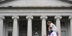 Treasury cuts its fourth-quarter borrowing estimate