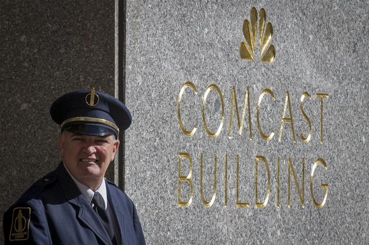 Comcast posts surprise broadband customer loss, results top estimates