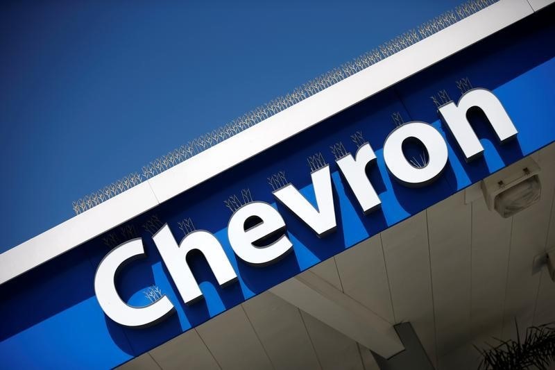 Chevron Australia, LNG unions extend pay deal talks to Thursday