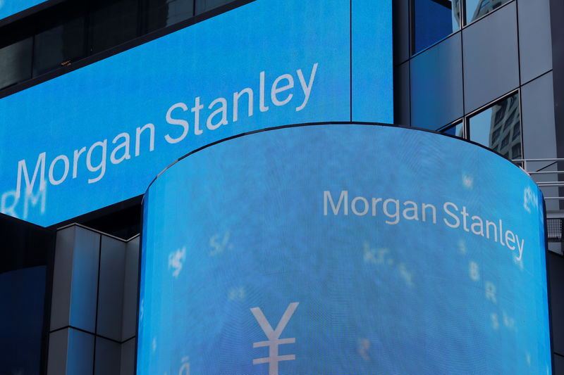 Morgan Stanley remains Equal-Weight on Mercedes-Benz, expects small drop following 3Q report