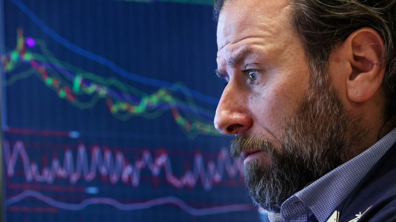 Stock futures open little changed to start the shortened Thanksgiving holiday week