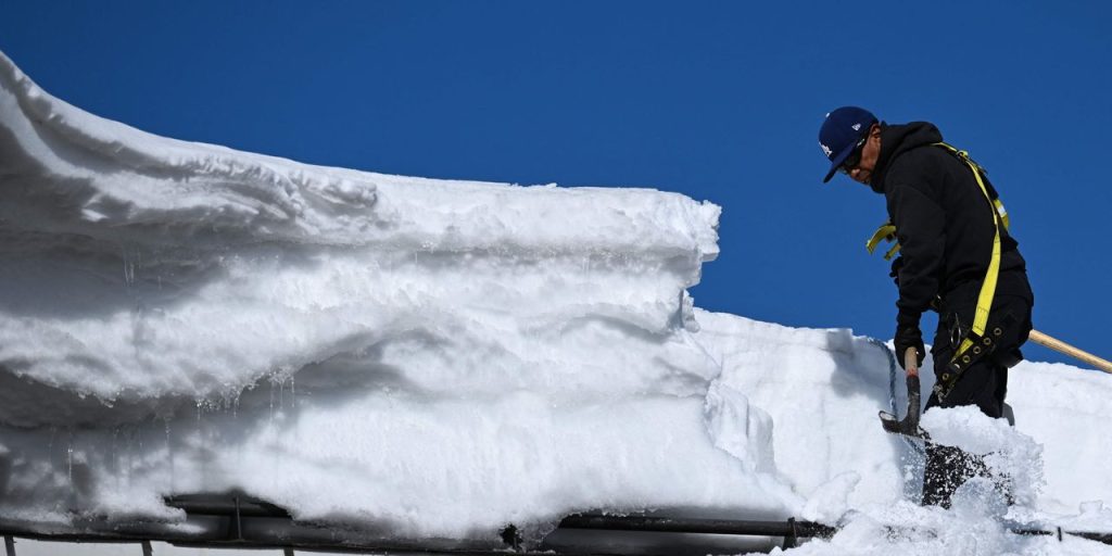 U.S. budget deficit narrows in October as deferred California payments roll in