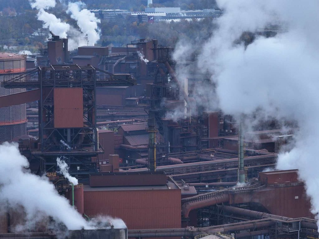 Acerinox Stock: A Countercyclical ‘Buy’ (OTCMKTS:ACRXF)