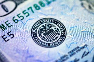 GLD: Excellent Addition To An Equity Portfolio – But Ignore The Narratives